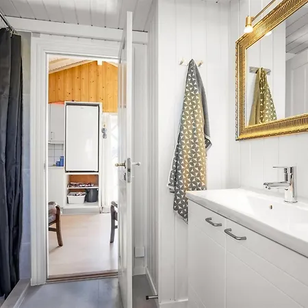 Holiday home Guthfrith - 100m From The Sea By Interhome Lokken
